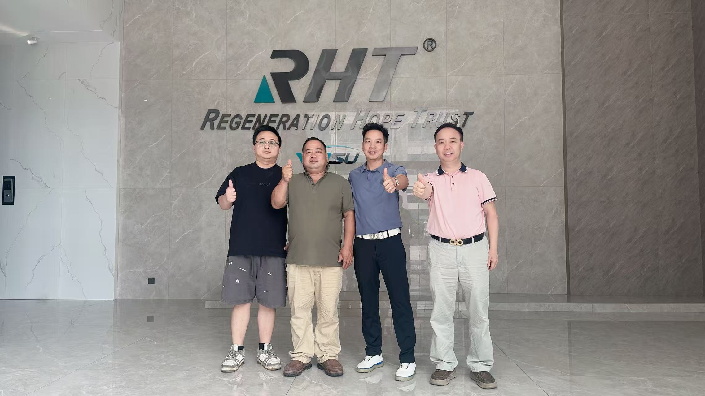 RHT × 青森